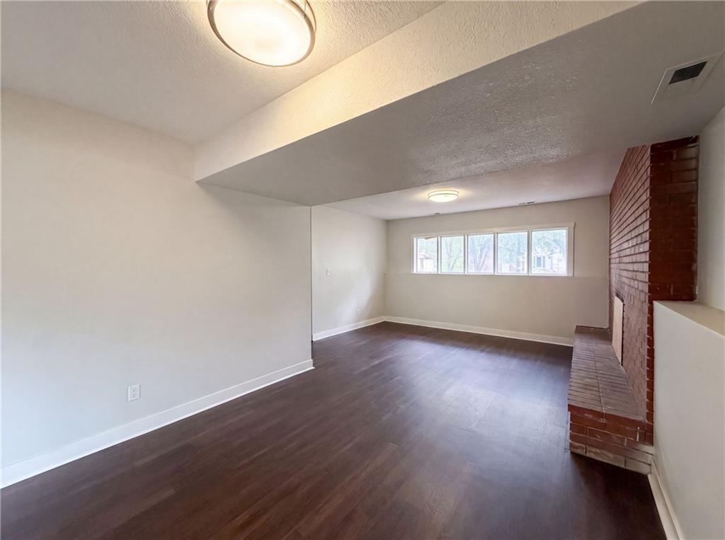 2909 Sagebrush Drive Property Photo 2