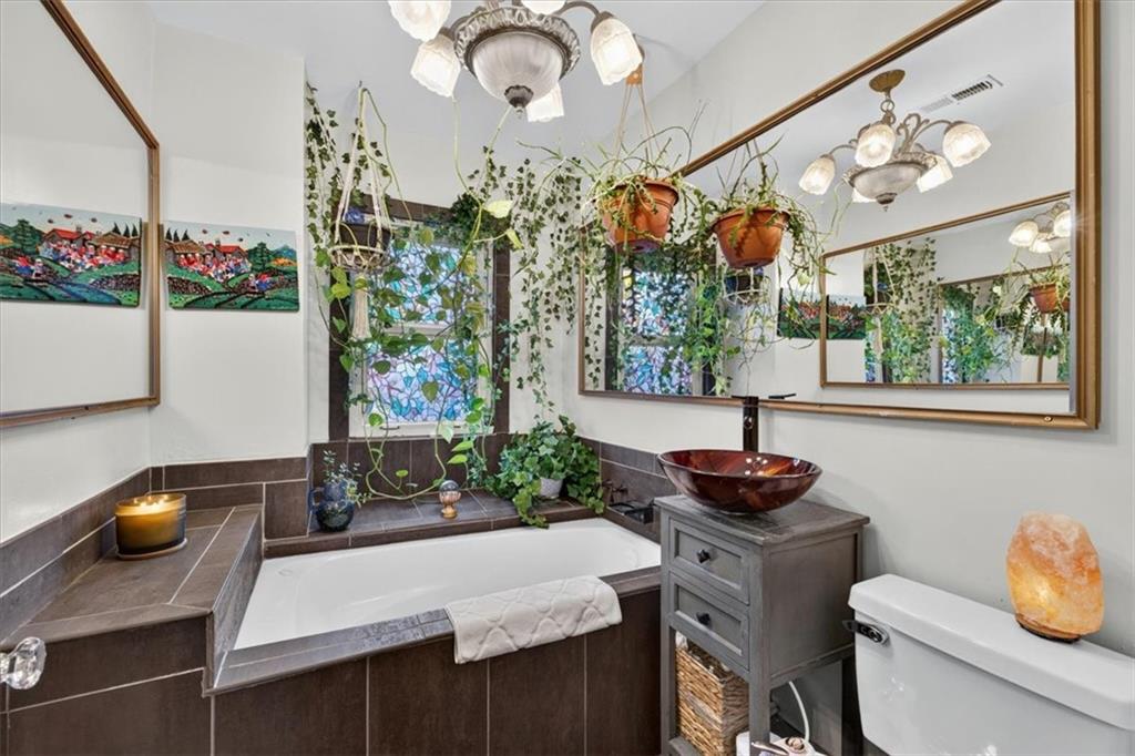 301 N Van Brunt Boulevard Property Photo 31