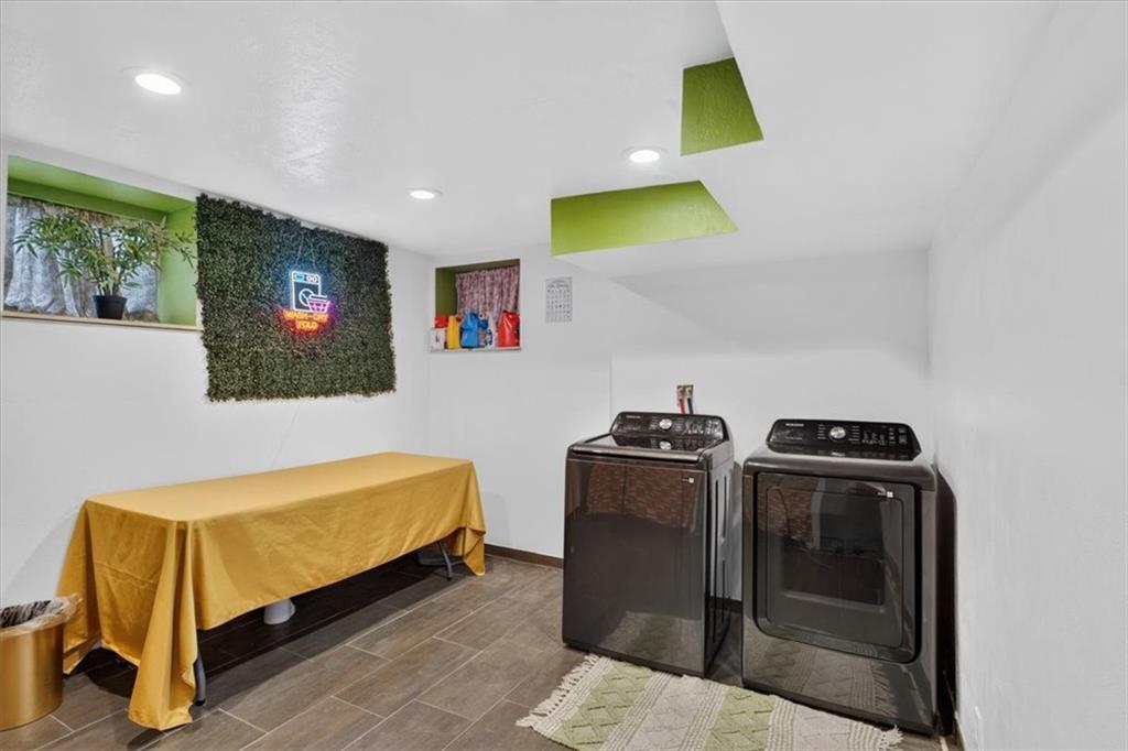 301 N Van Brunt Boulevard Property Photo 46