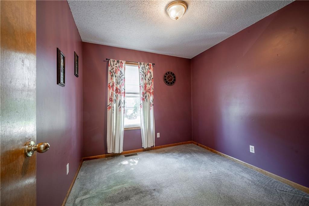 212 Breezeway Lane Property Photo 12