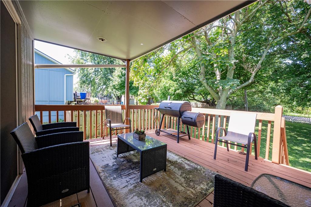 212 Breezeway Lane Property Photo 18