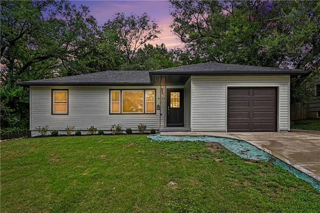 6132 Haskell Avenue Property Photo 1
