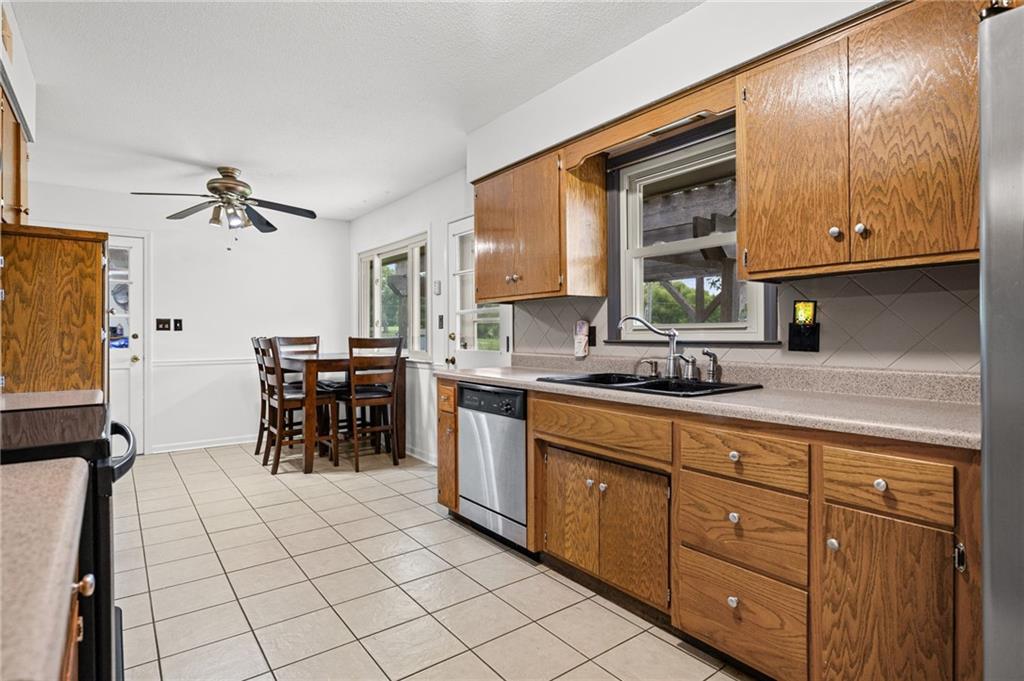 503 S Park Drive Property Photo 15