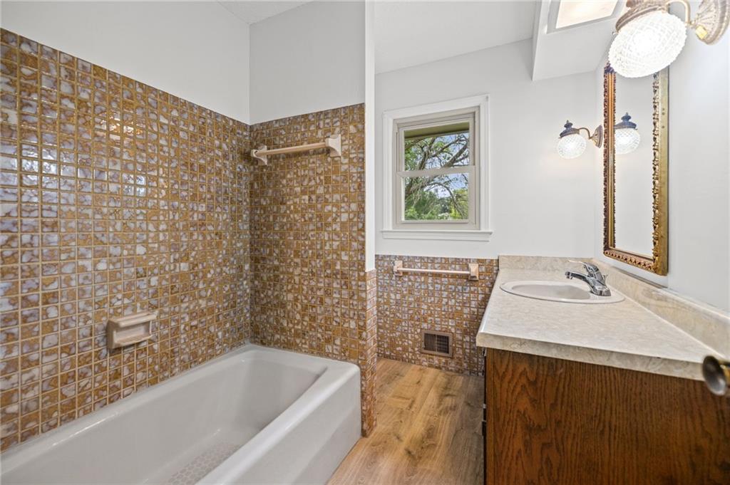 503 S Park Drive Property Photo 23
