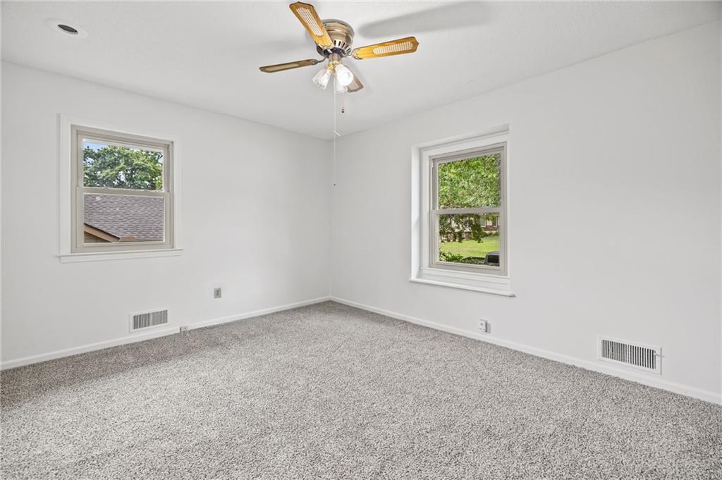 503 S Park Drive Property Photo 24
