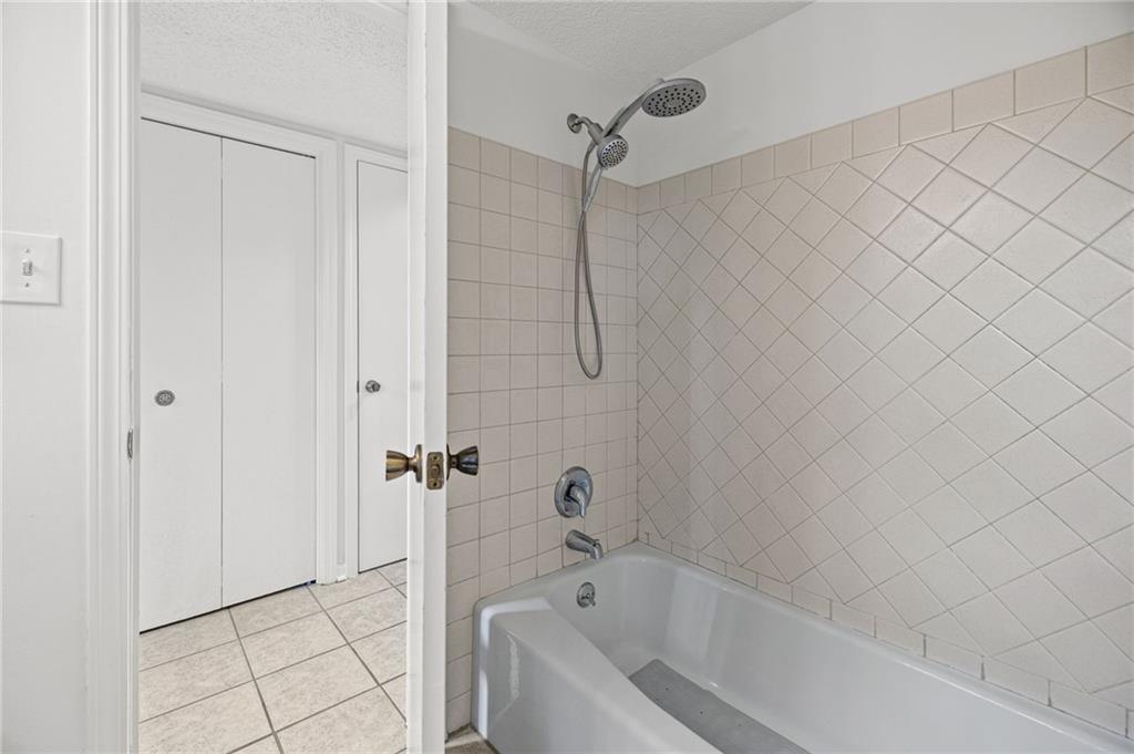 503 S Park Drive Property Photo 32