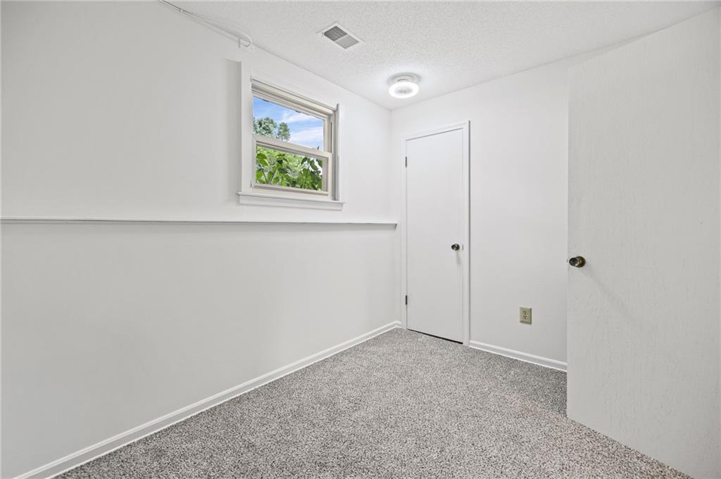 503 S Park Drive Property Photo 33