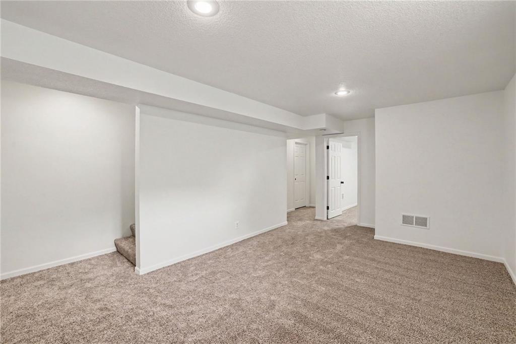 1112 E 81st Street Property Photo 18