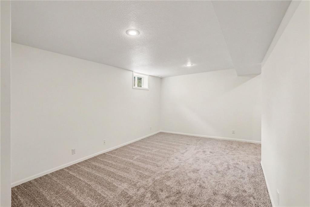 1112 E 81st Street Property Photo 19