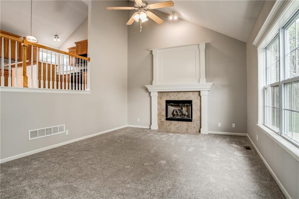 1324 Se Dalton Circle Property Photo 4