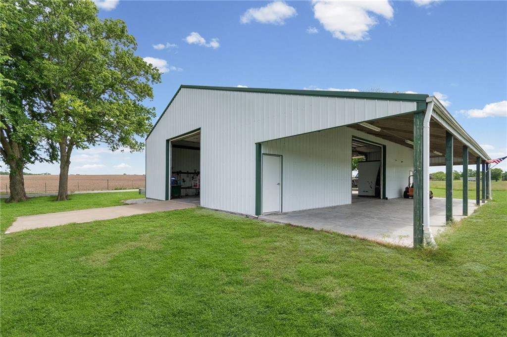 1124 Ne Cc Highway Property Photo 44