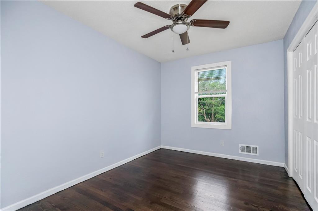 7900 Chestnut Avenue Property Photo 9