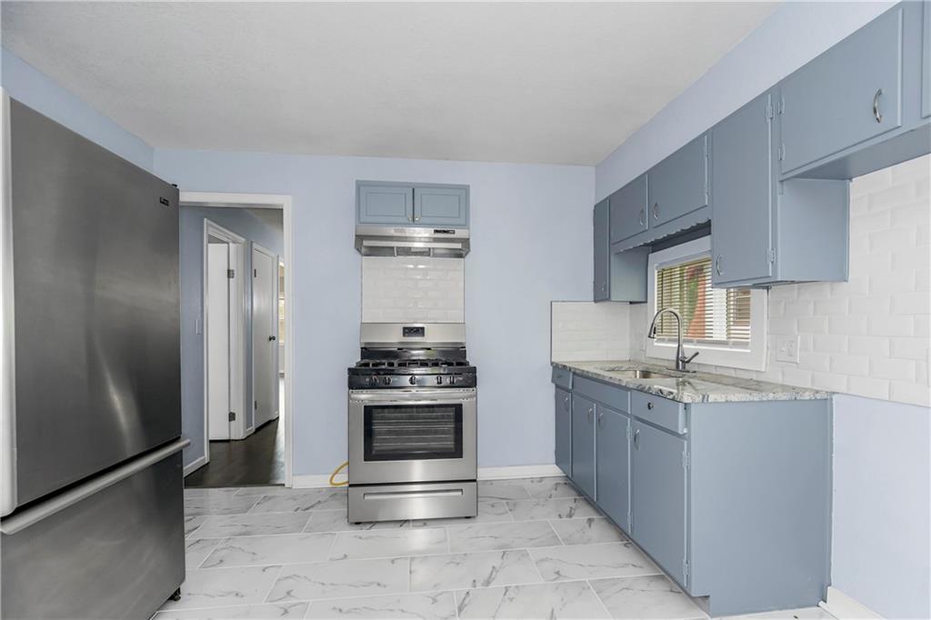 7900 Chestnut Avenue Property Photo 13