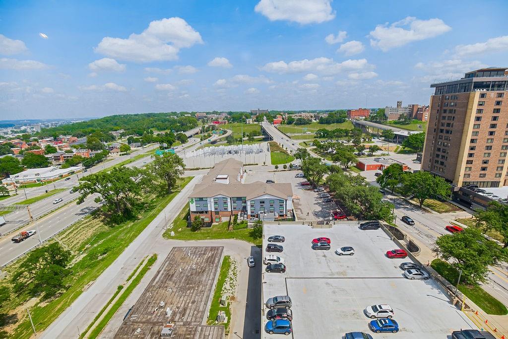 600 E Admiral Boulevard Property Photo 20