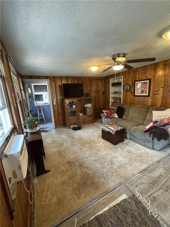 225 W Moore Street Property Photo 6