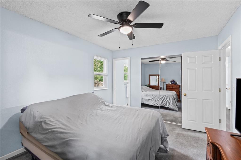 1905 S Speas Drive Property Photo 19