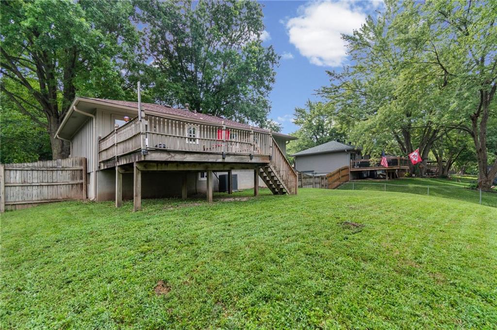 1905 S Speas Drive Property Photo 29