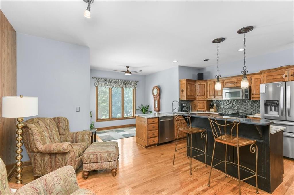 2525 Se Nottingham Drive Property Photo 13
