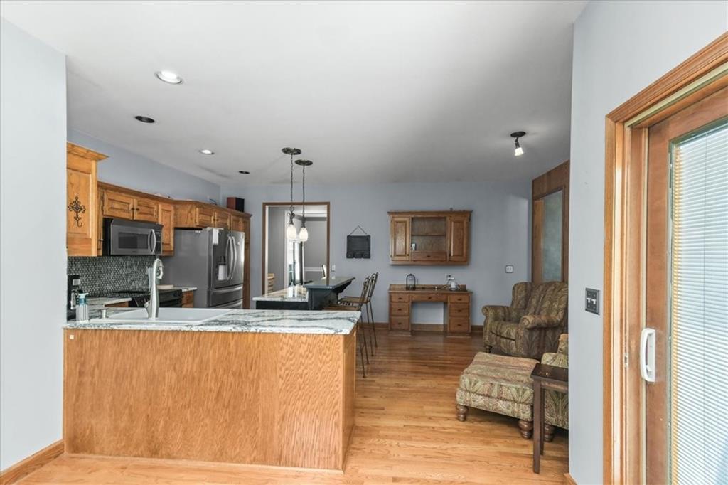 2525 Se Nottingham Drive Property Photo 16