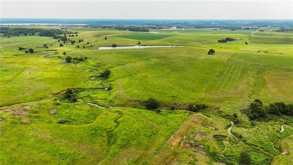 198 N 1250 Road Property Photo 33