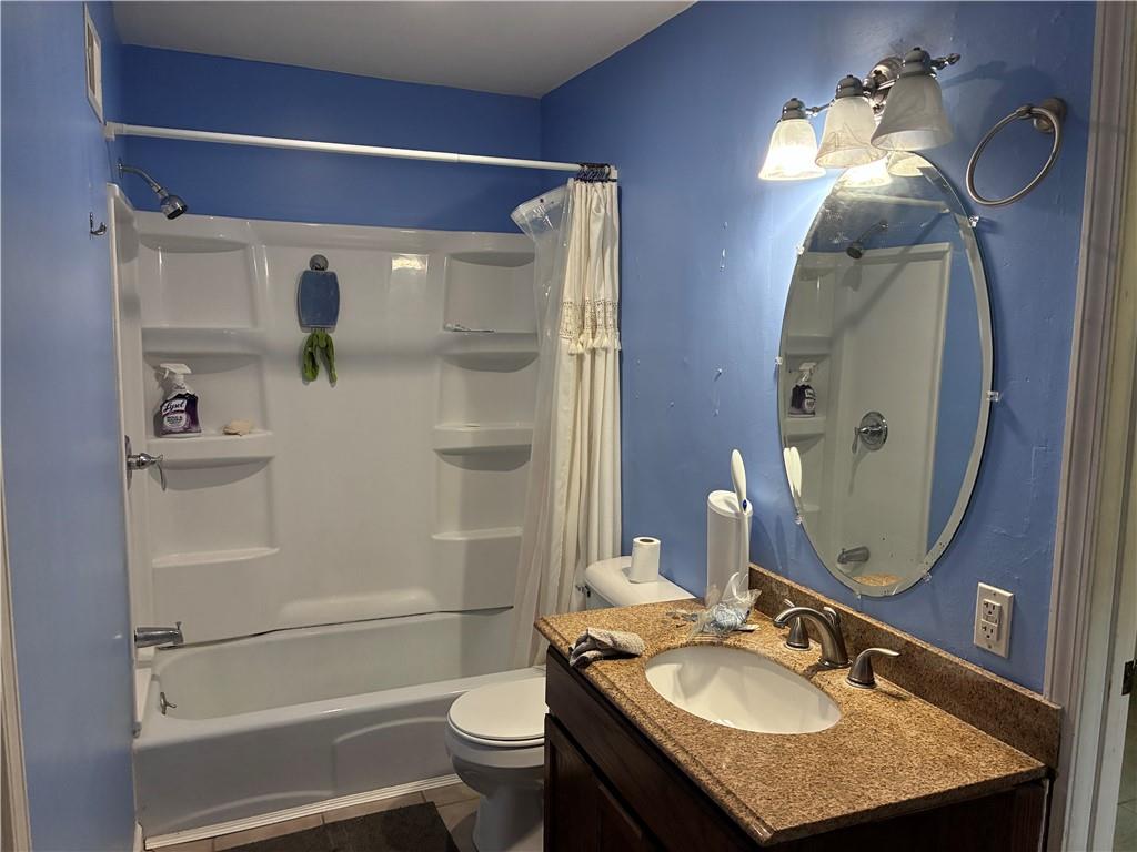 1104 S Independence N/a Property Photo 14