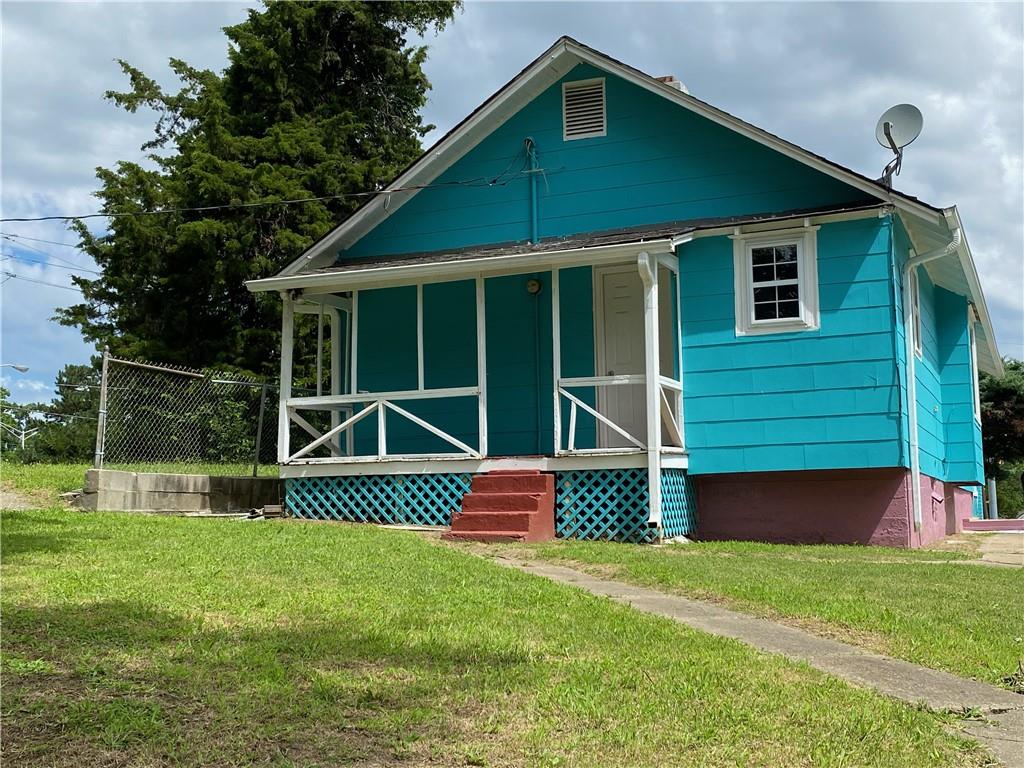 2701 Parallel Avenue Property Photo 3