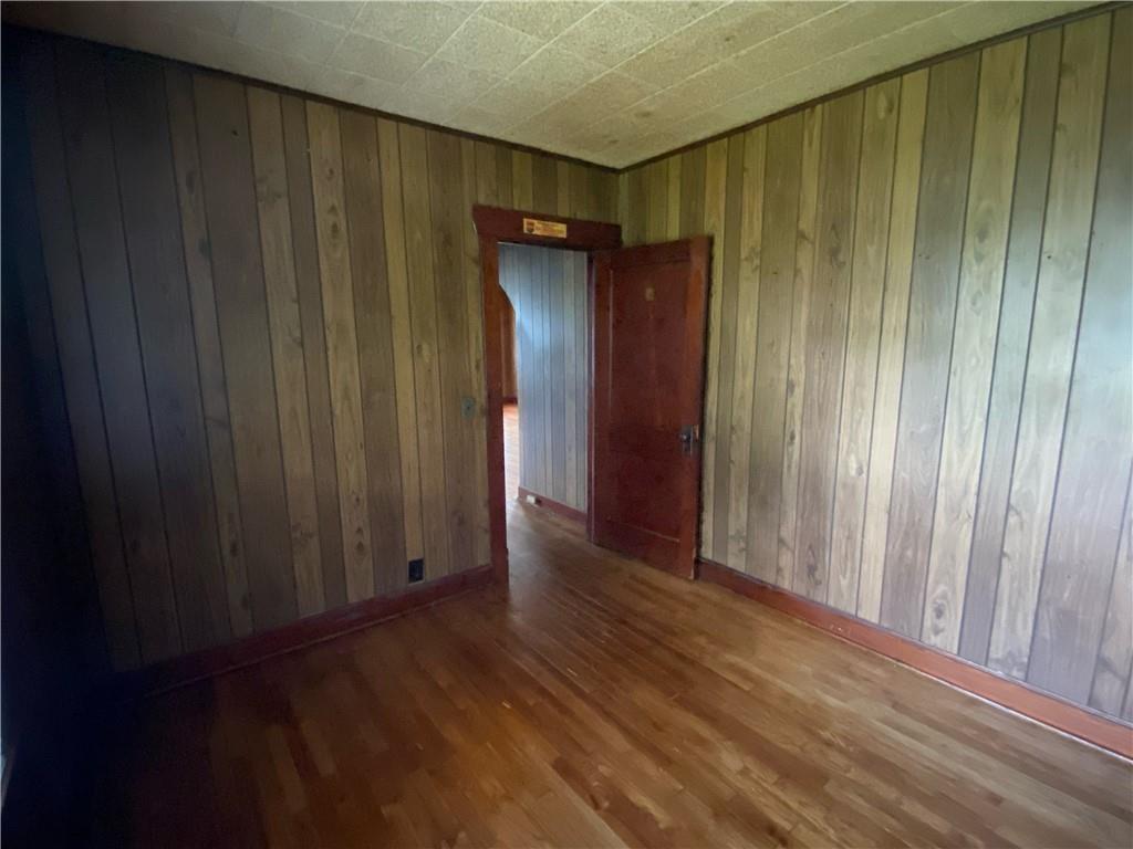 2701 Parallel Avenue Property Photo 7