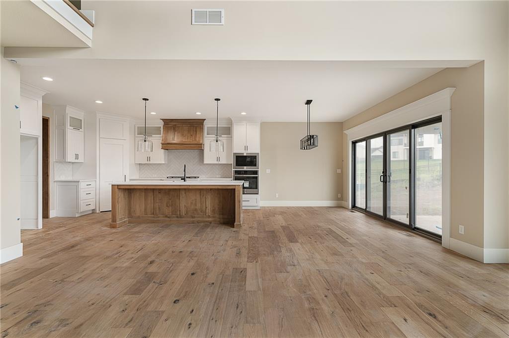 1401 Upton Court Property Photo 10