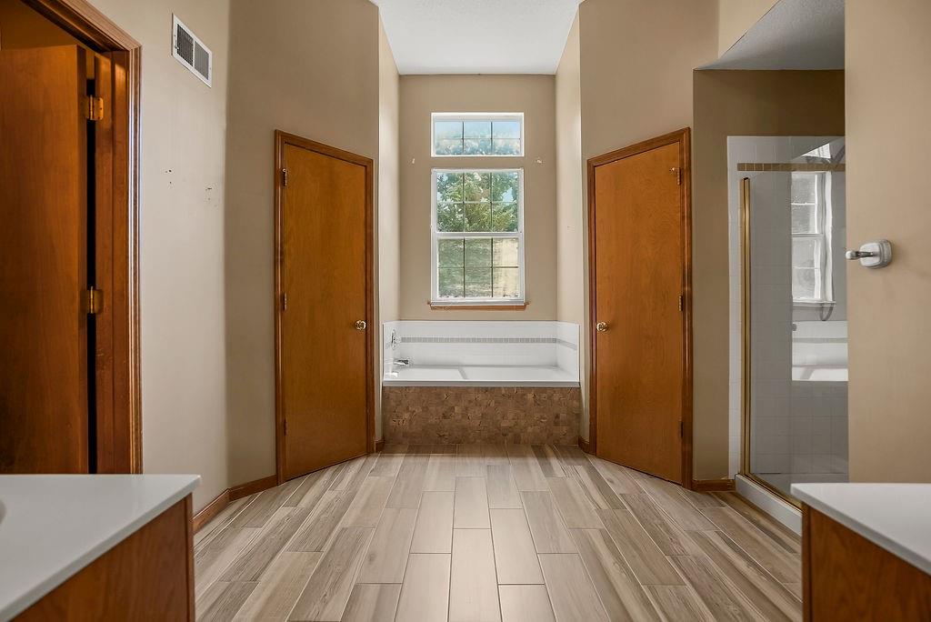 1704 Hunter Drive Property Photo 17