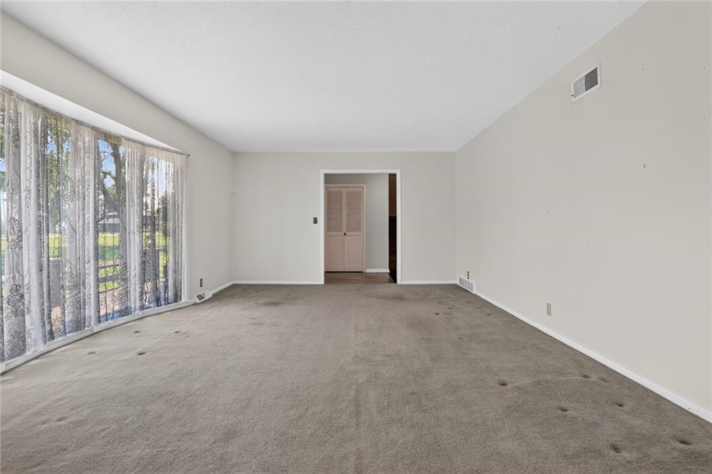 16904 Kentucky Road Property Photo 7
