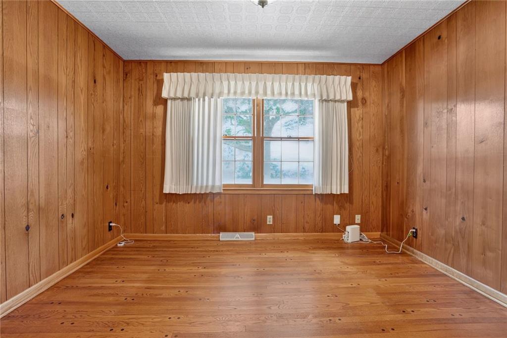 16904 Kentucky Road Property Photo 15
