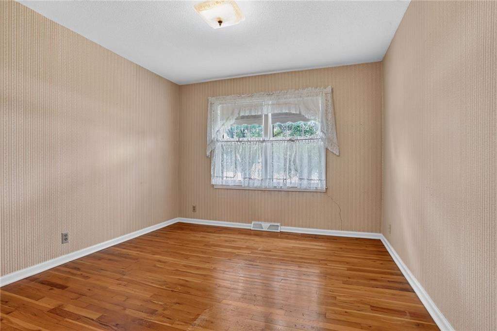 16904 Kentucky Road Property Photo 20