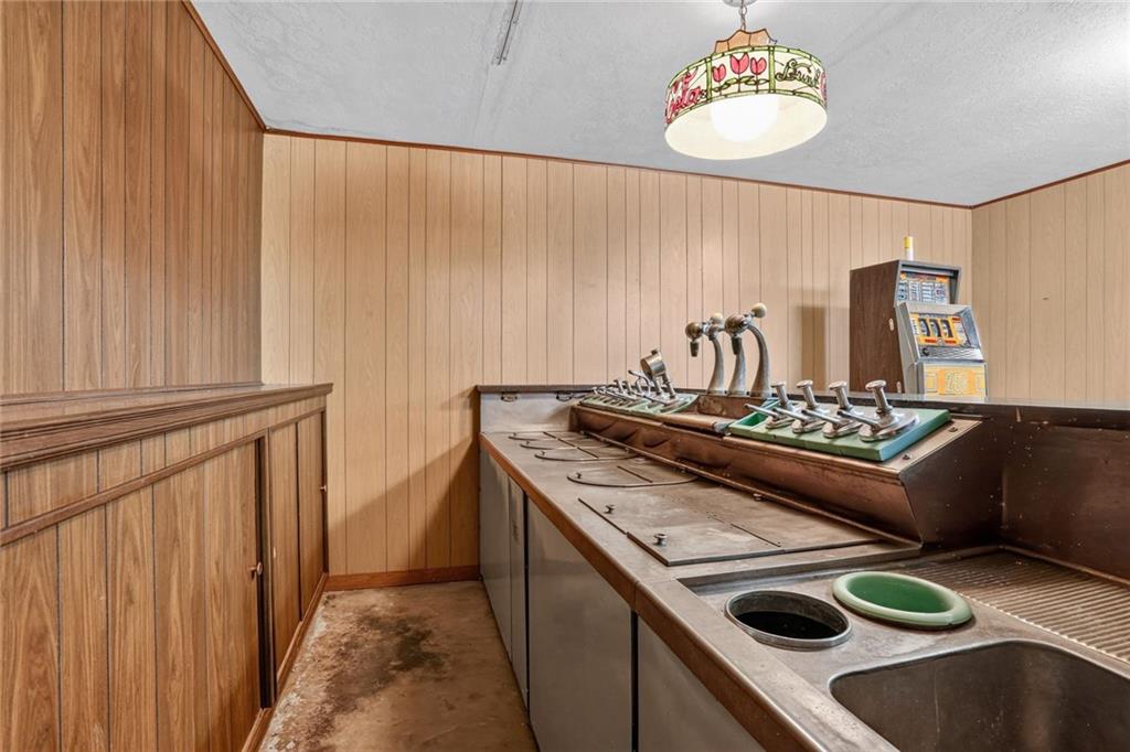 16904 Kentucky Road Property Photo 31