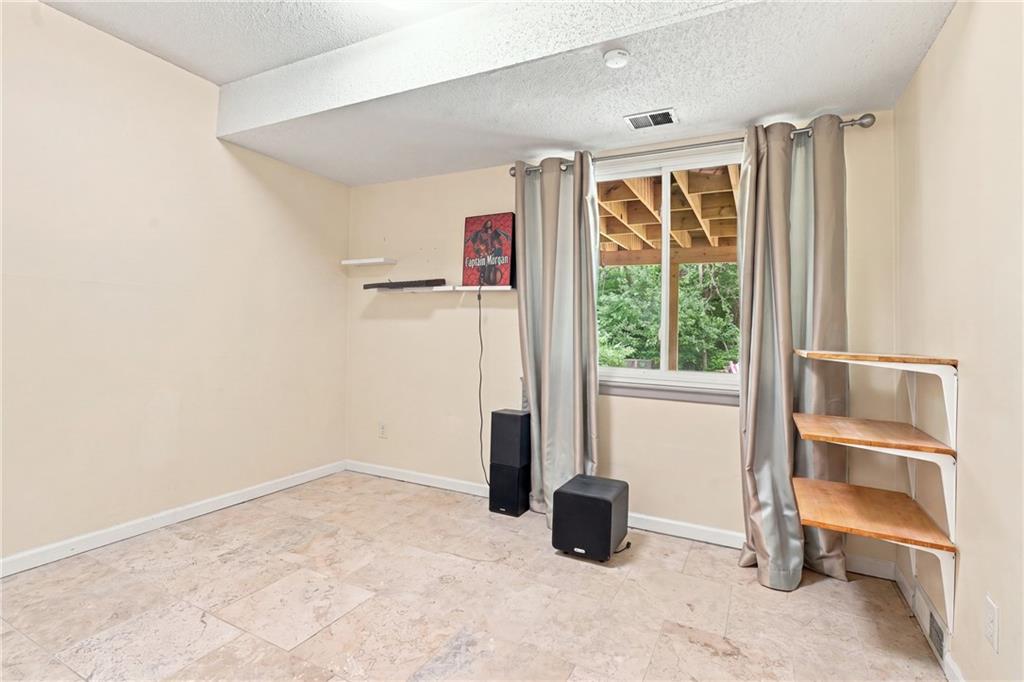 6212 E Red Bridge Road Property Photo 25