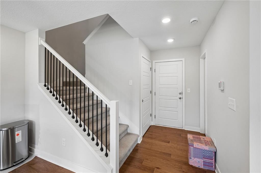 3714 Sw Walsh Drive Property Photo 7