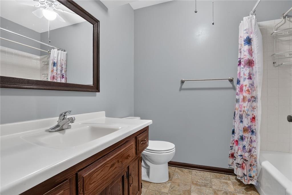 1113 S Valley Road Property Photo 7
