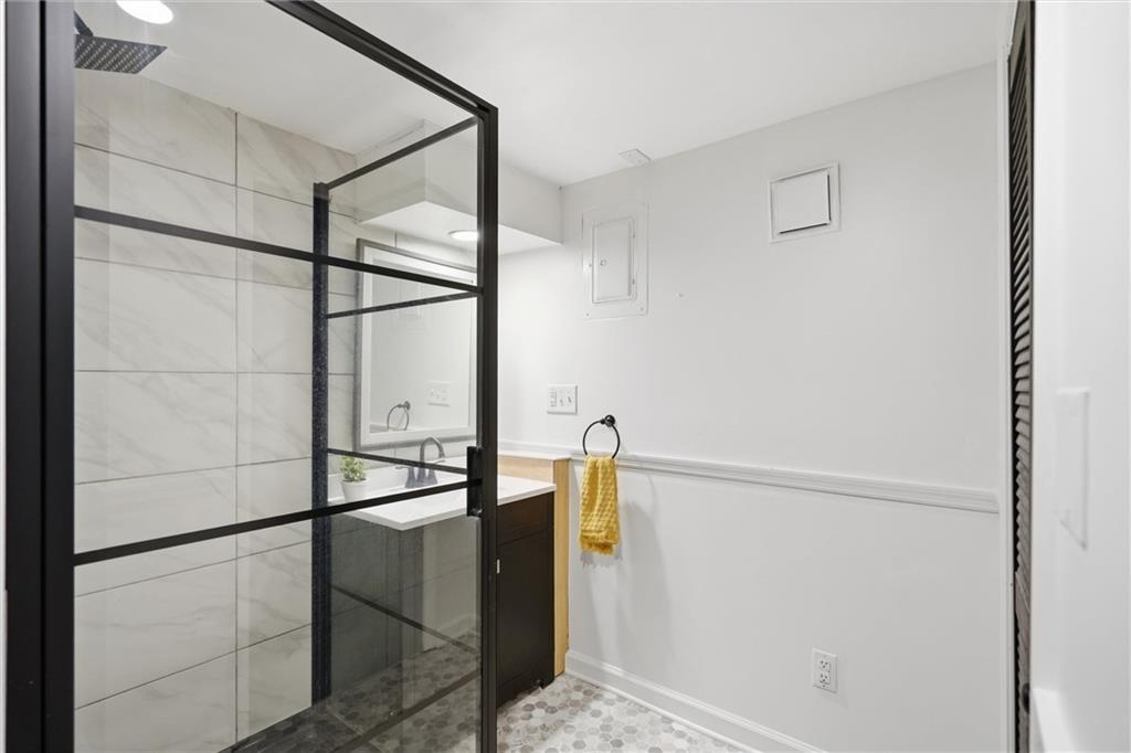 2514 Ne 76th Street Property Photo 16