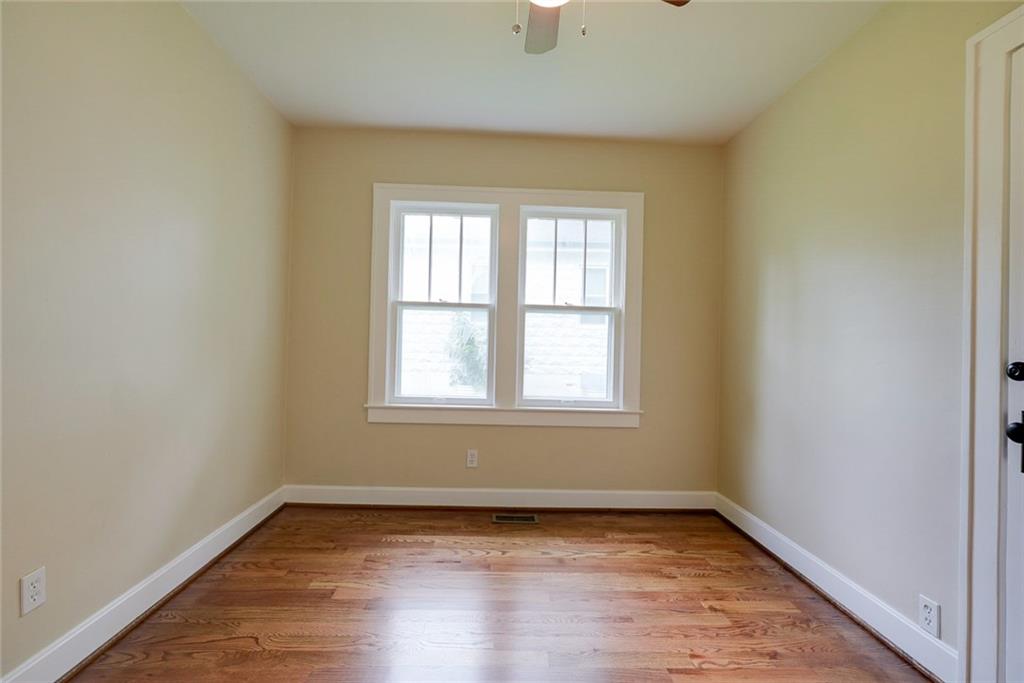 714 E Gudgell Avenue Property Photo 10