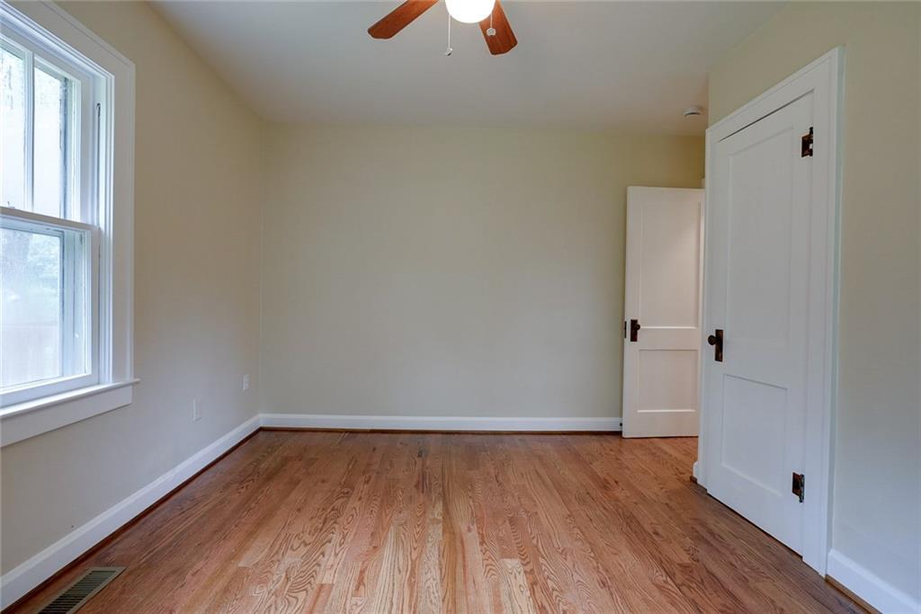 714 E Gudgell Avenue Property Photo 14