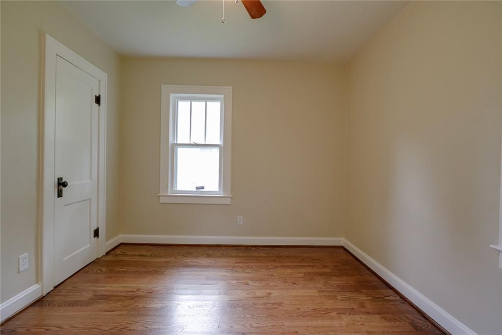 714 E Gudgell Avenue Property Photo 15