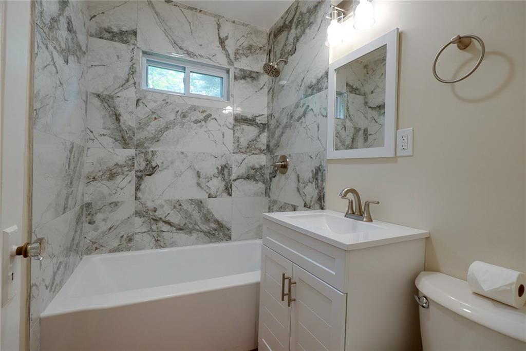 714 E Gudgell Avenue Property Photo 18