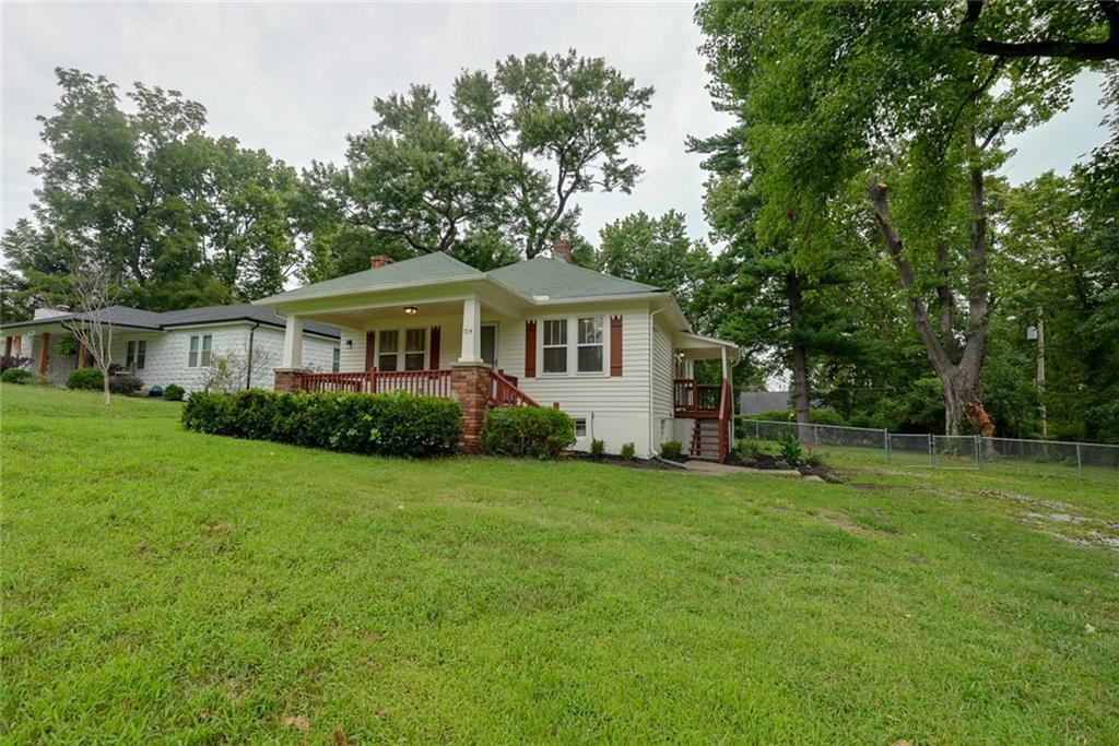 714 E Gudgell Avenue Property Photo 37