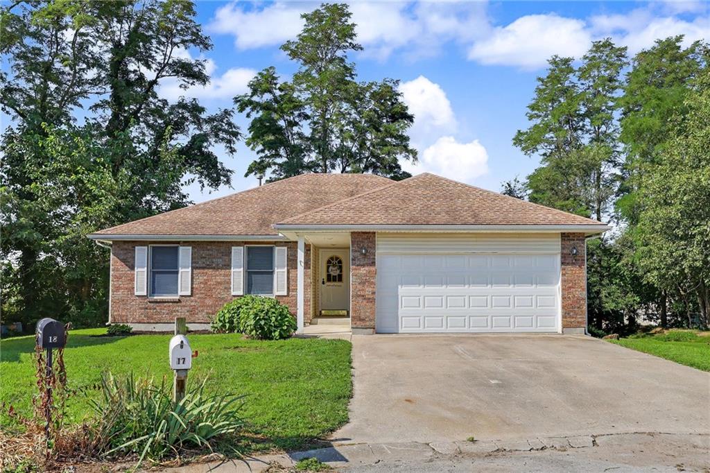 17 Sandi Circle Property Photo 1