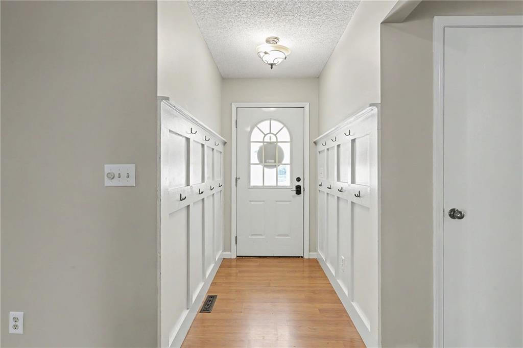 17 Sandi Circle Property Photo 3