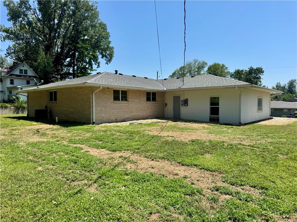 506 Atchison Street Property Photo 6