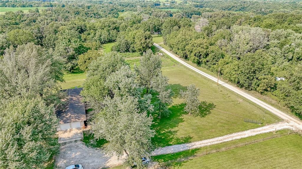 740 Nw 1101st Road Property Photo 2