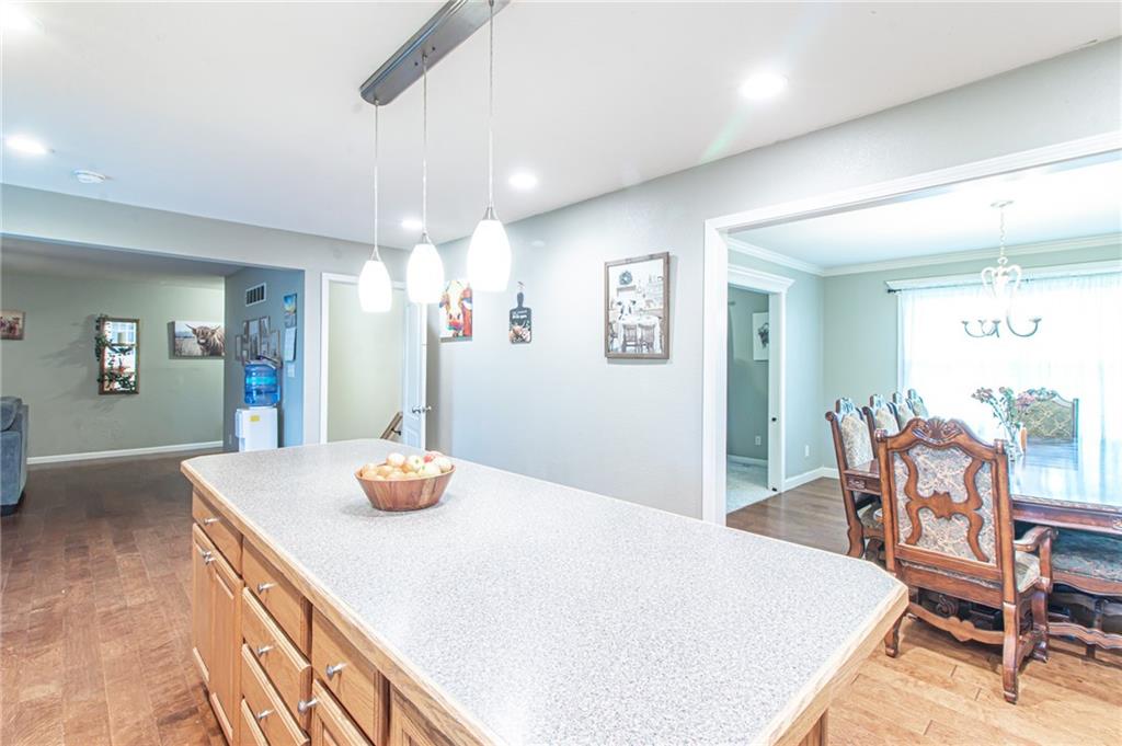 740 Nw 1101st Road Property Photo 6