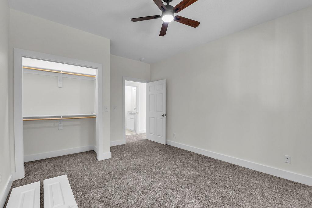 607 N Mead Street Property Photo 23