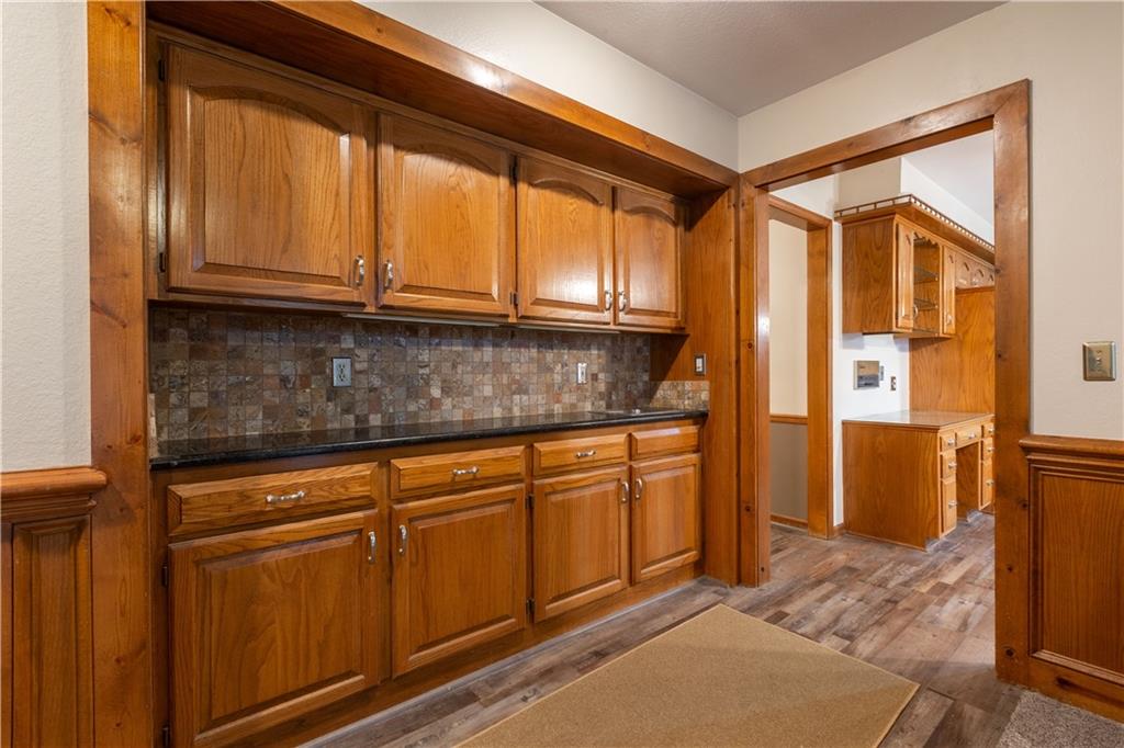 715 Sunset Lane Property Photo 25