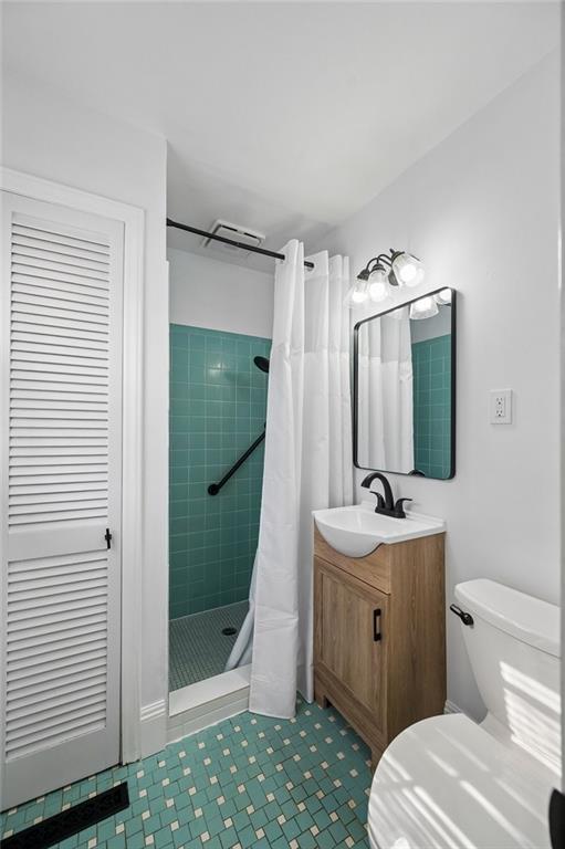 4835 Ne Sherwood Drive Property Photo 15